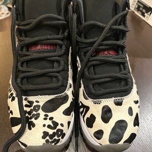 Jordan Black and White Animal Print Sneakers size 9 women’s